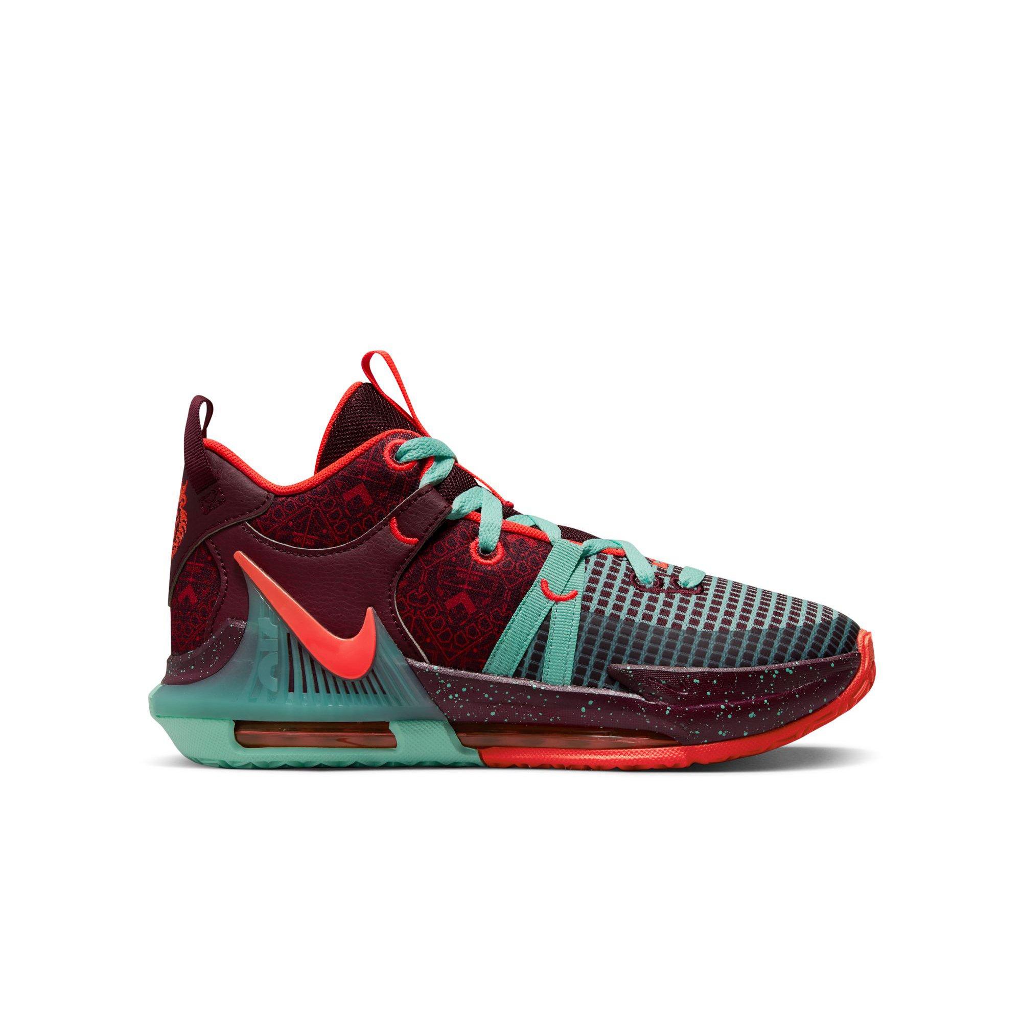 Lebron hot sale shoes maroon